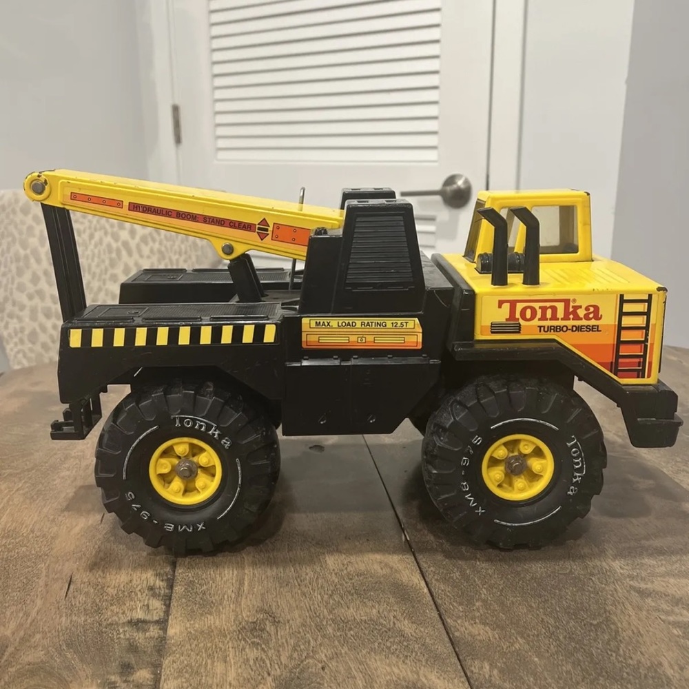 Vintage Tonka Turbo Diesel Pressed Steel Tow Truck Hydraulic Boom XMB-975 Metal